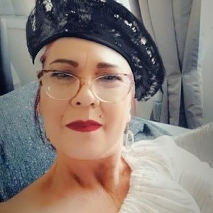 Meet your Posher, Cherie